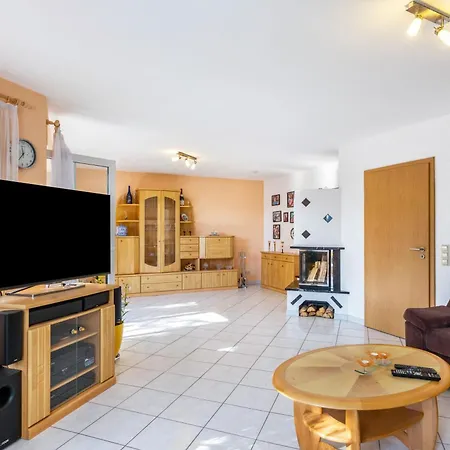Einfamilienhaus Mit Garten Vakantiehuis