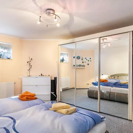 Vakantiehuis Einfamilienhaus Mit Garten