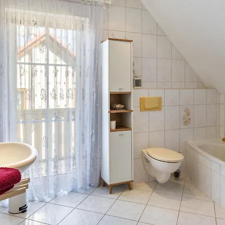 Einfamilienhaus Mit Garten Vakantiehuis *